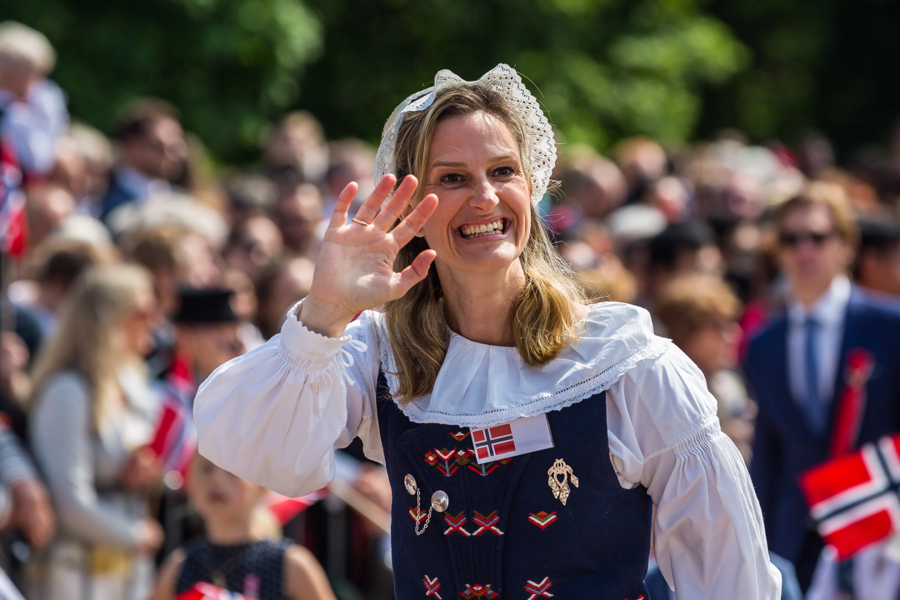 Color Line 17.05-5.jpg