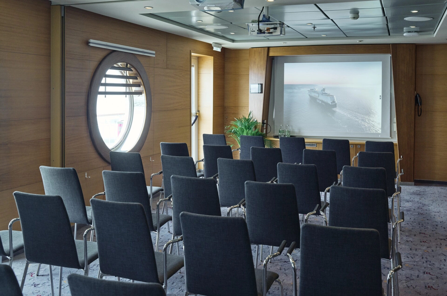Stortinget_Color_Cruises_B2B_konferanse_CLL_31527_1920_Foto_Oivind_Haug.jpg