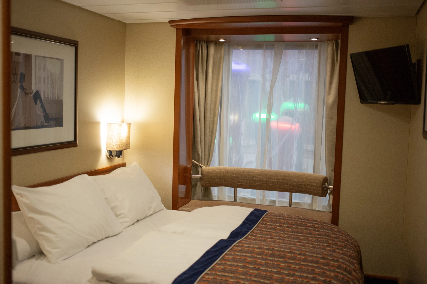 Standard Kabine mit Promenadenblick und Doppelbett