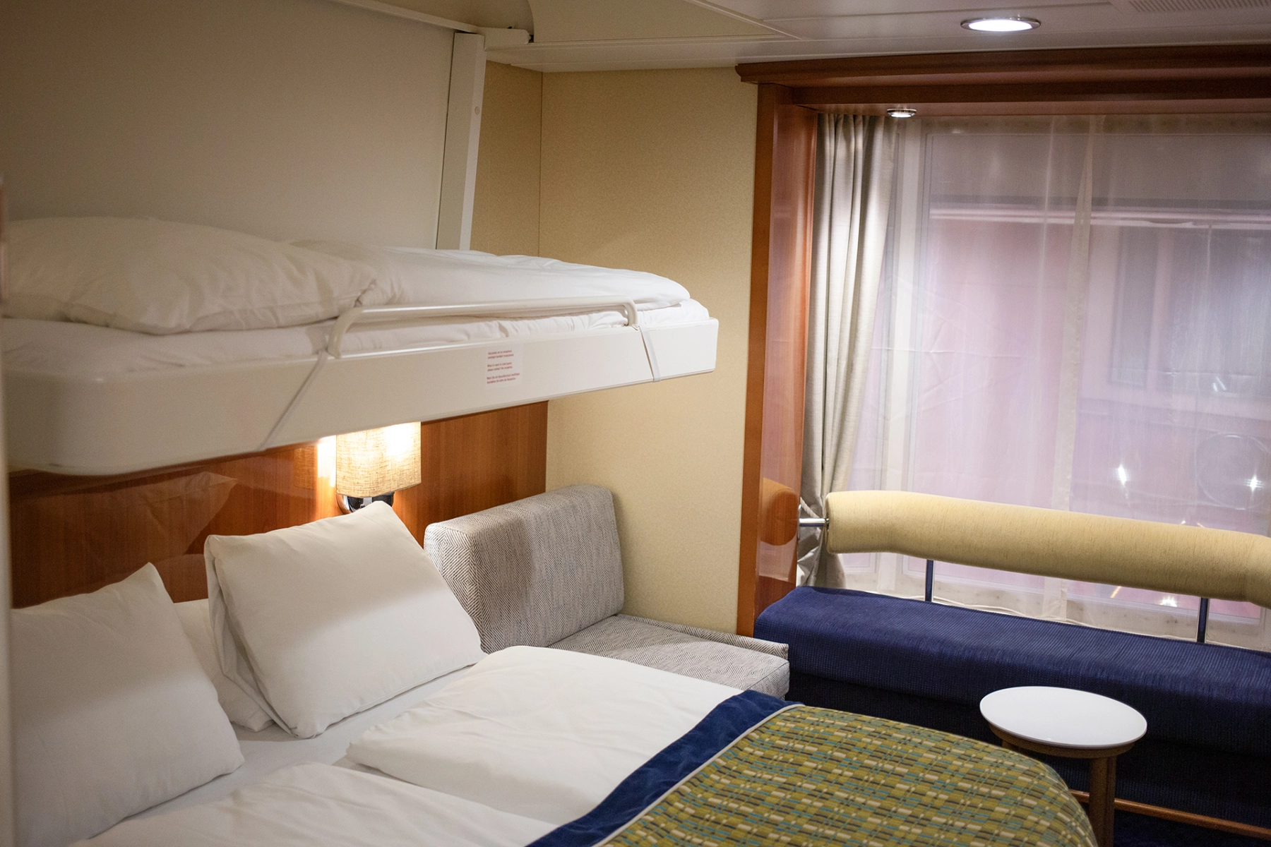 Color Class Kabine mit Promenadenblick und Klappbett