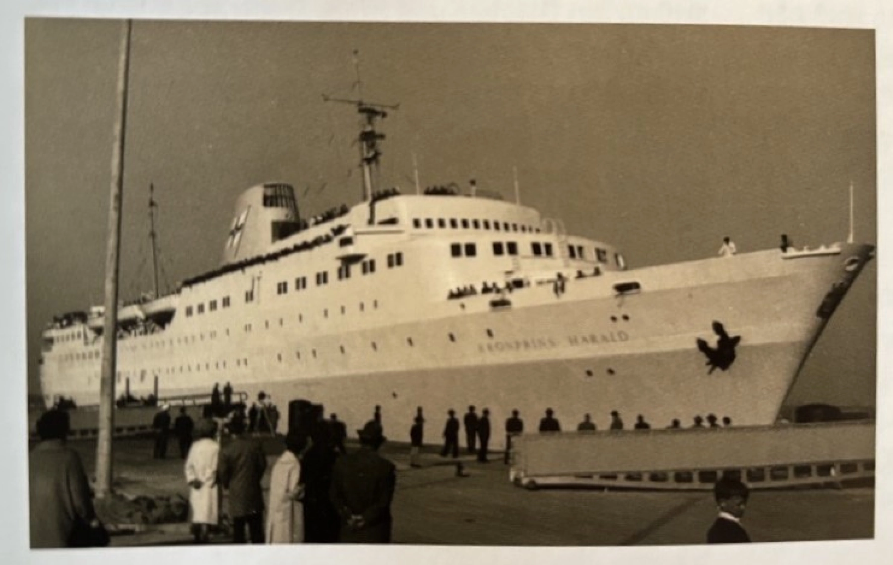 9-KronprinsHarald-Kiel-Oslokai.jpg
