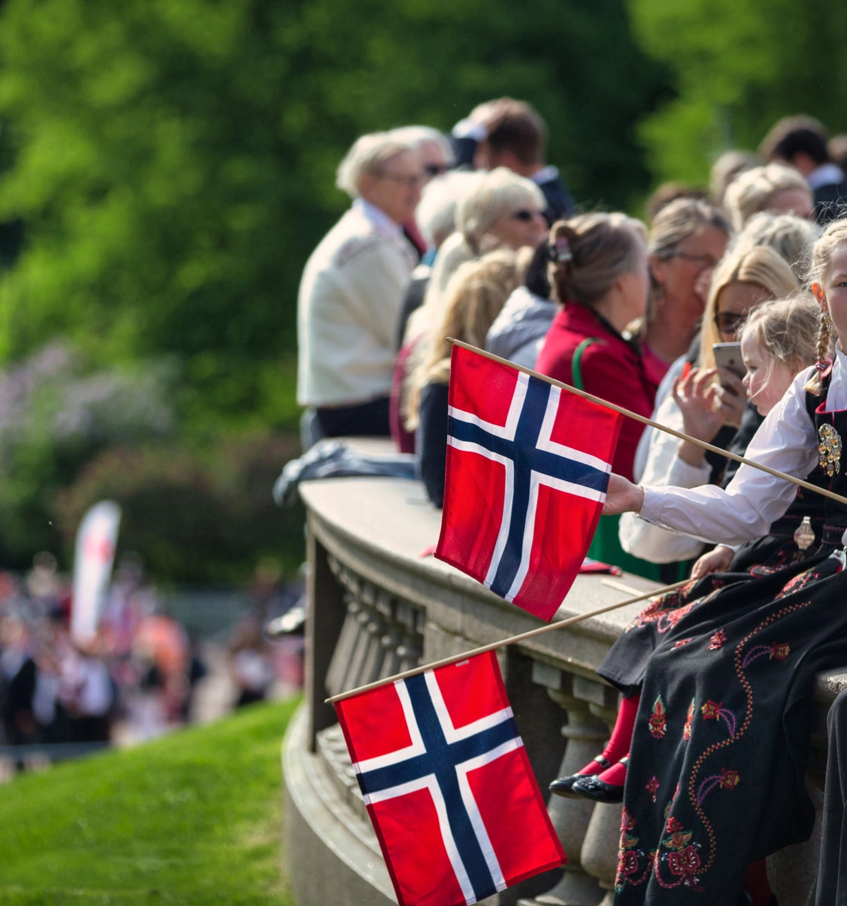 Color Line 17.05-2.jpg