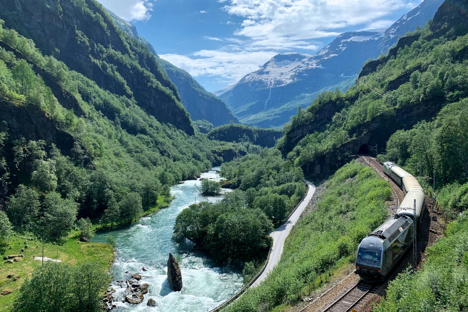 The Flåm Railway - Flåmsdalen_Øyvind Heen - fjords.com.png